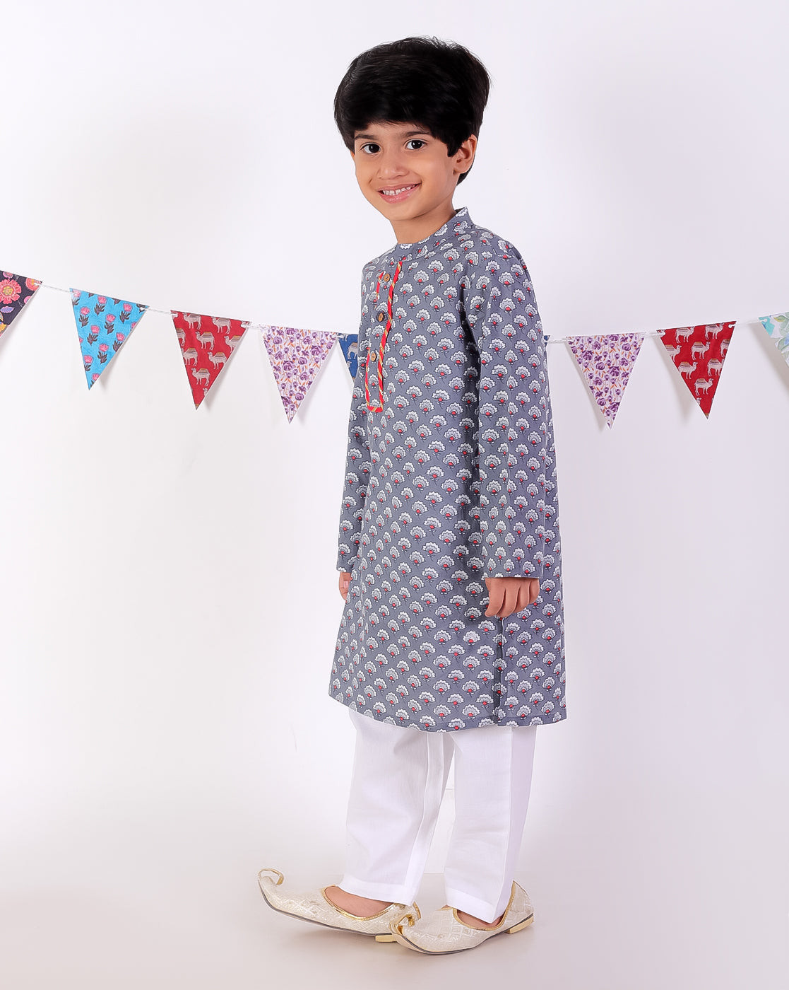 Jaipur Boys Grey Kurta And Pyjama Ethnic Set