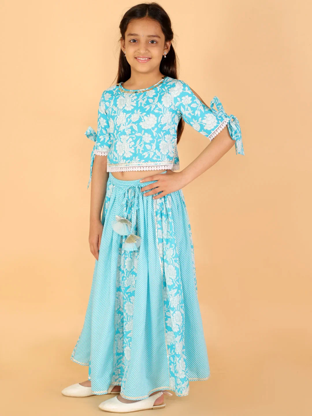 Girls Stylish Folklore Printed Ghaghara Choli Set