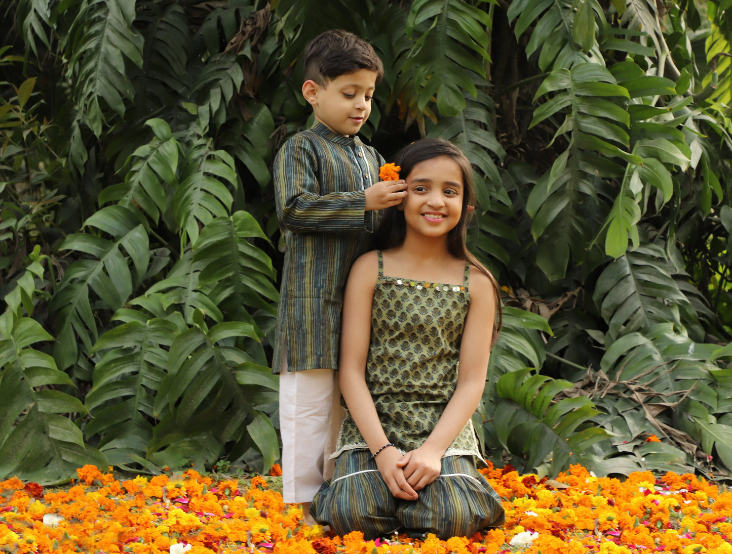 Girls Stylish Folklore Print Kurta With Sharara Set