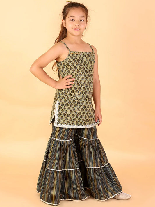 Girls Stylish Folklore Print Kurta With Sharara Set