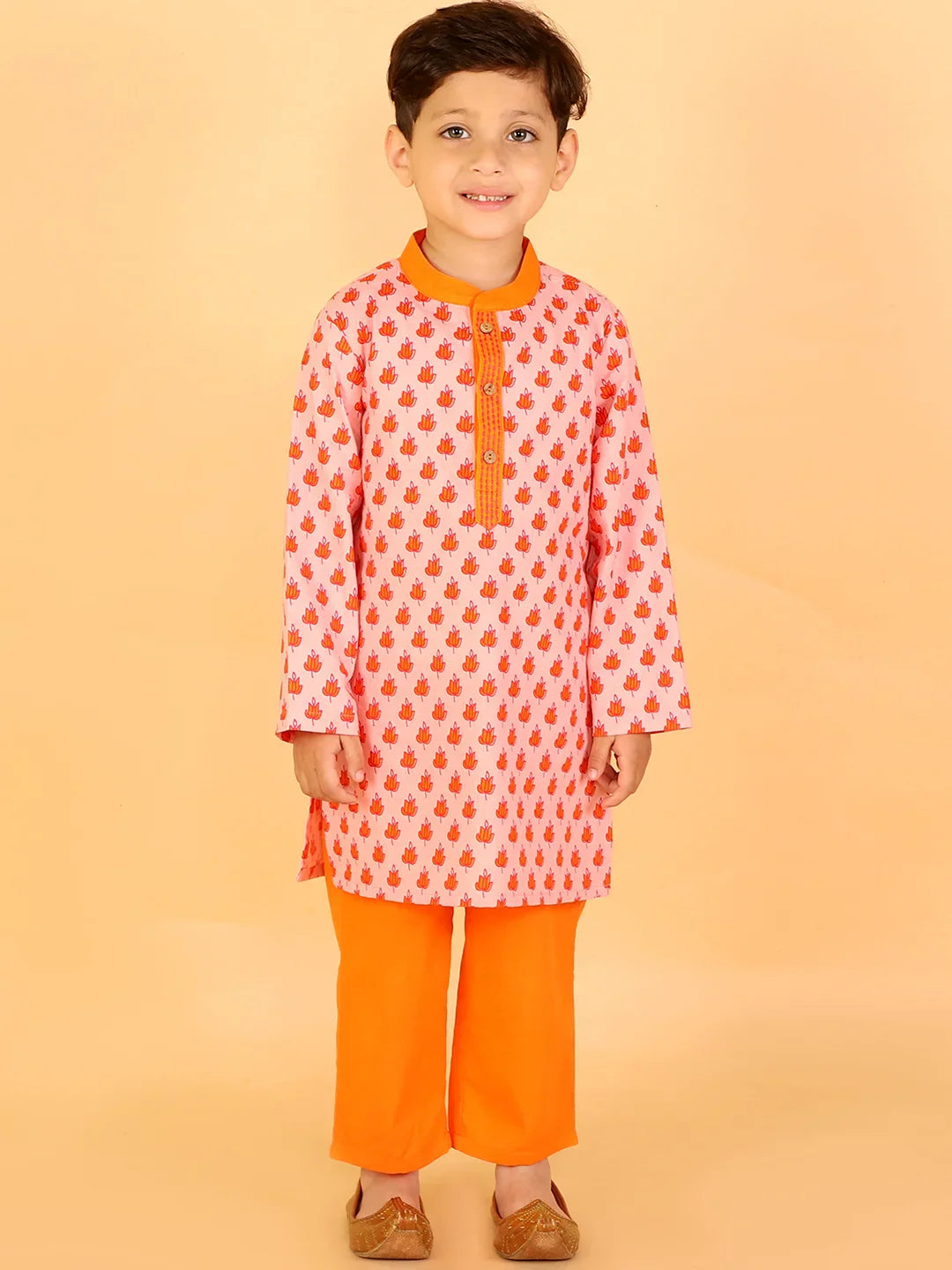 Boys Stylish Folklore Print Cotton Kurta With Pyjama Set