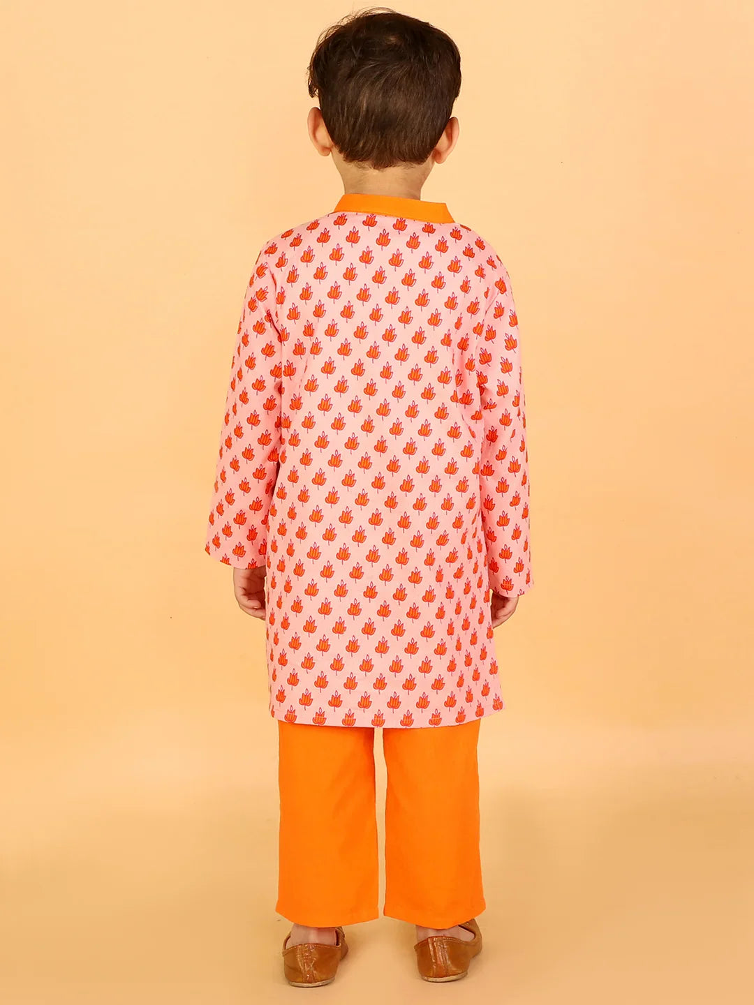Boys Stylish Folklore Print Cotton Kurta With Pyjama Set