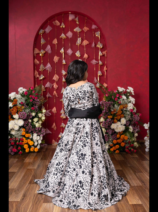 Elegant Black-and-white Floral Lehenga Set With Crop Top And Dupatta – Ideal For Celebrations