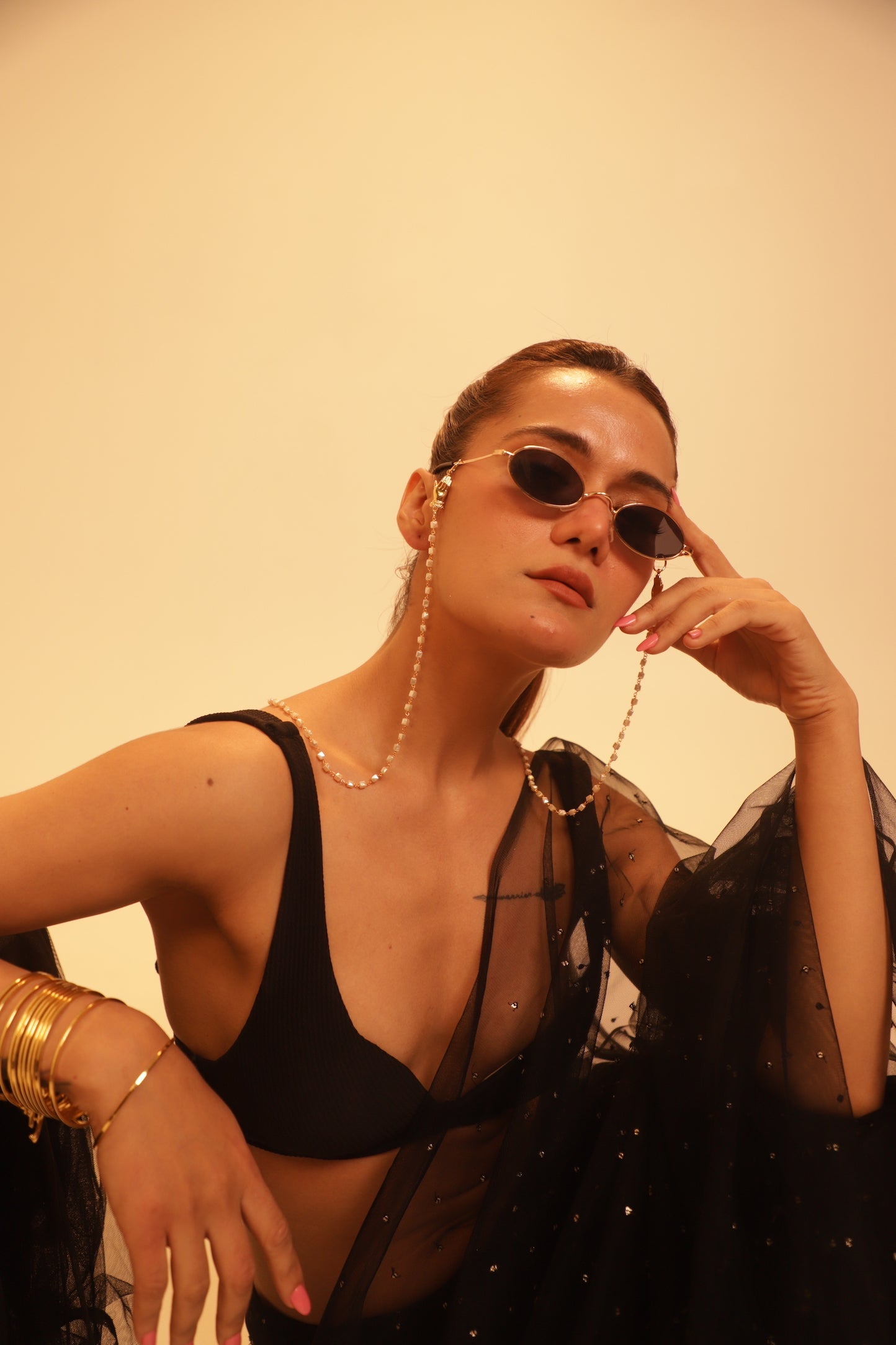 Basra Hand Chain - Glasses