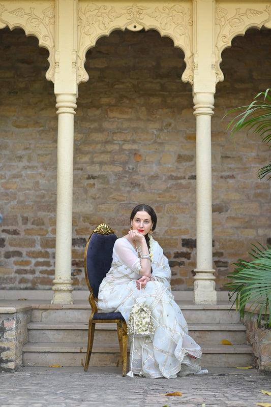 Kamal Wala Safed Georgette Saree - Ensembles