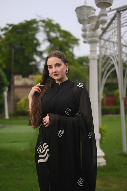 Zebra Black Viscose Saree - Ensembles